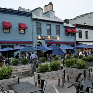 Historic Downtown Annapolis Dining Etiquette Experience - NEW DATE